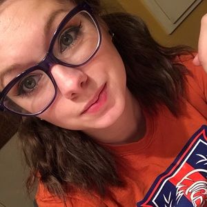 Meet your Posher, Briana